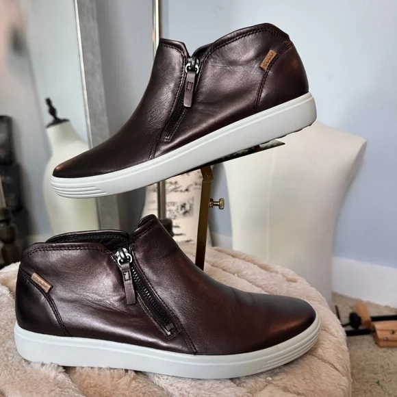 ECCO Soft 7 Brown Leather Zip Ankle Booties Women’s Size 41/ US 10.5 - Like New! - Picture 9 of 9
